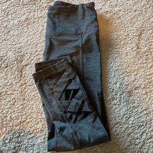 Gaiam Om Lotus High-Waisted Capri Leggings